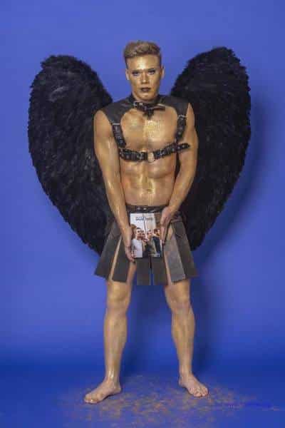 Male Model Marvin als Engel im Gladiatorstyle