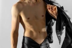 Male-Model-Daniel-Heinrichs-4