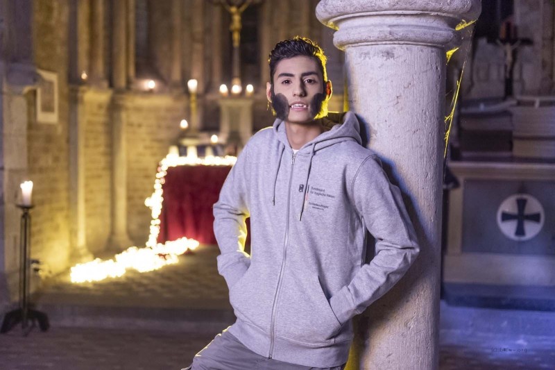 Berkan A. als Teenwolf in der Georgskapelle (Foto: Barbara Frommann)