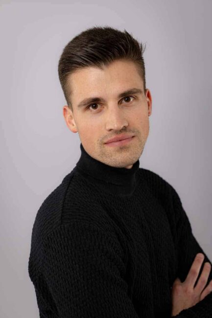 Male-Model-Ben-Brozy-10