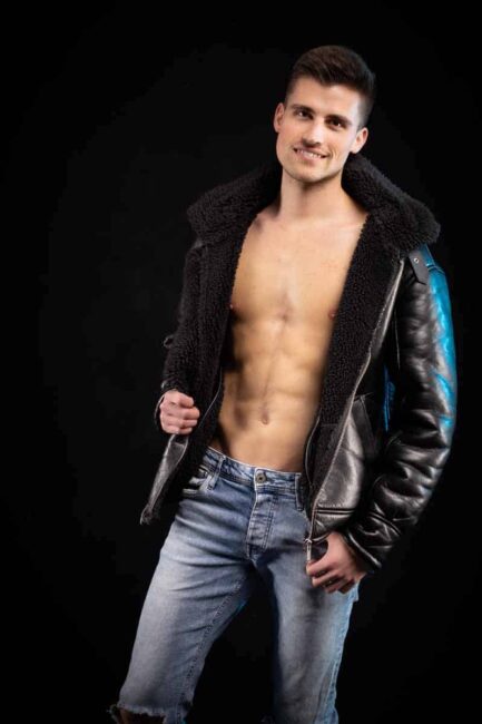 Male-Model-Ben-Brozy-33